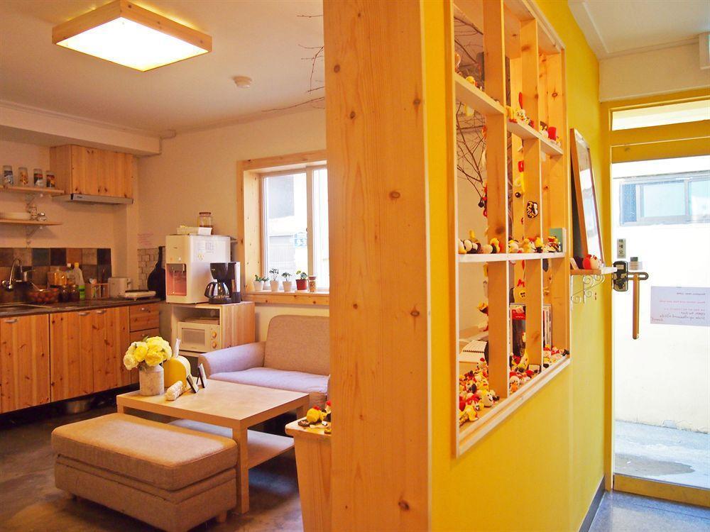 710 Guesthouse Yellow 釜山広域市 エクステリア 写真