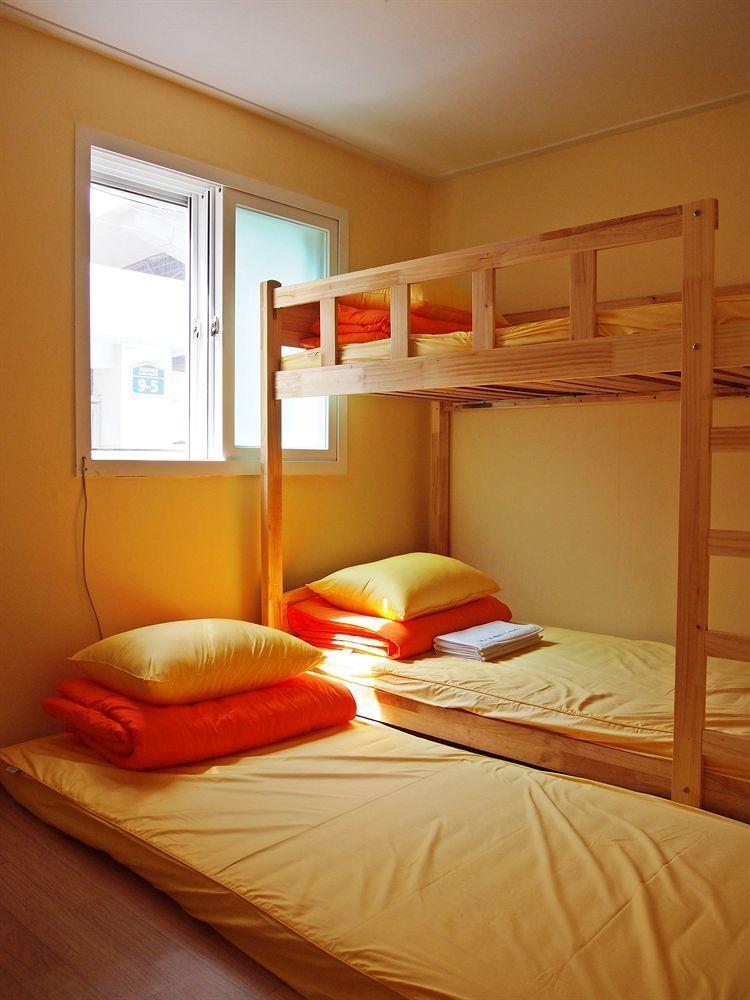 710 Guesthouse Yellow 釜山広域市 エクステリア 写真