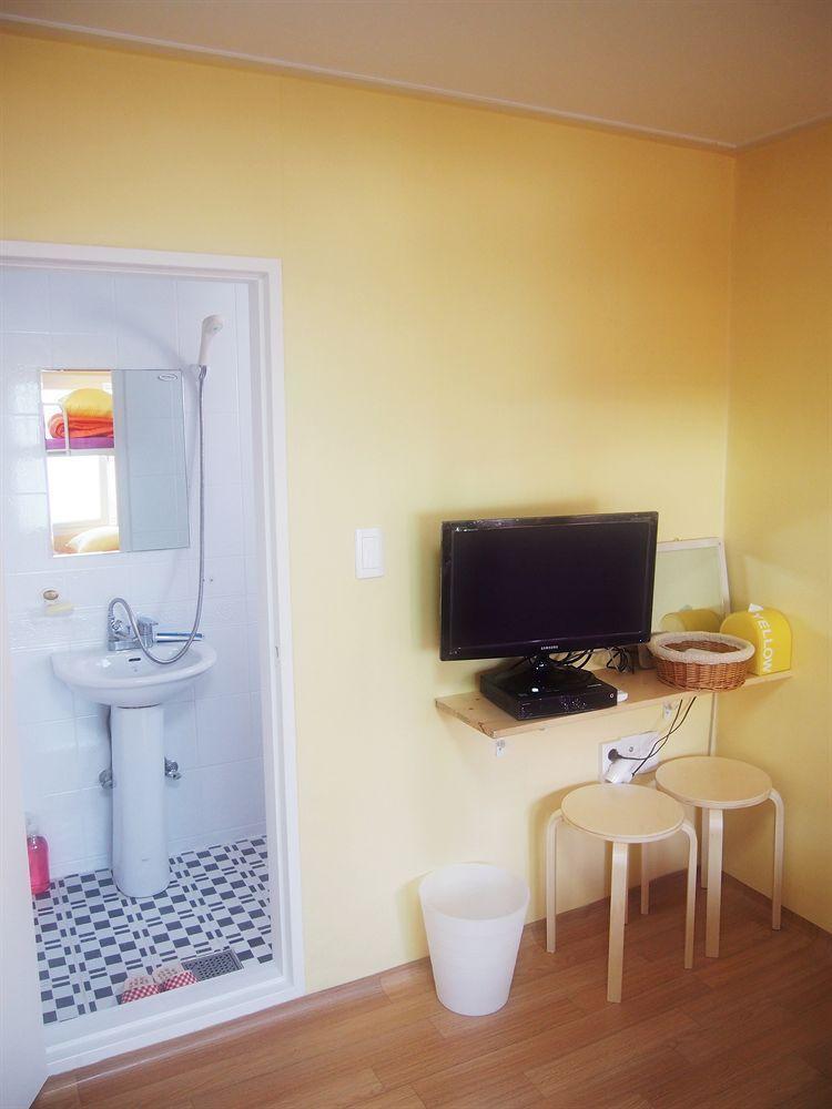 710 Guesthouse Yellow 釜山広域市 エクステリア 写真